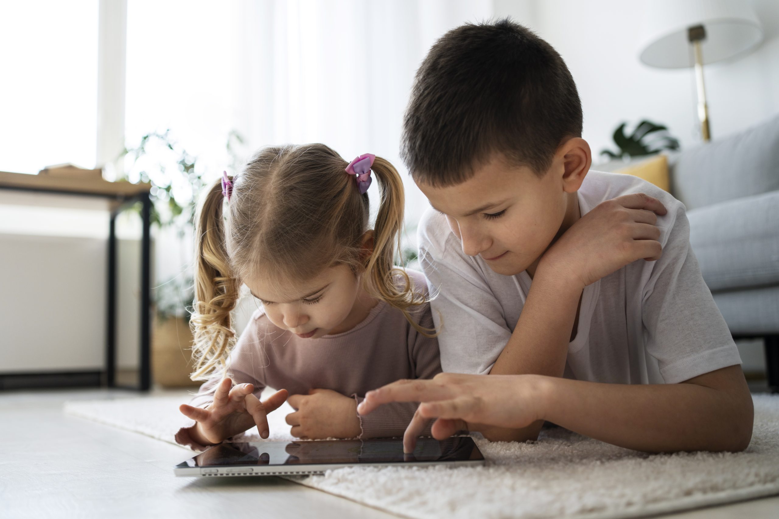 relación entre el uso de la tecnología y el control de miopía infantil